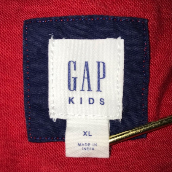 Gap Kids shirt, 100% cotton, red/navy blue/light gray, two buttons on chest - Picture 6 of 8